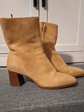 H&M Suede Ankle Boots in Camel